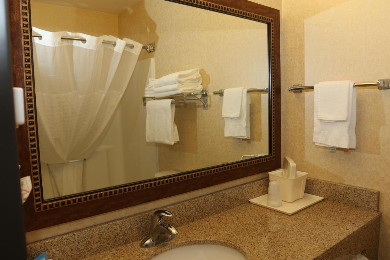 Motel 6 Minot, Nd Εξωτερικό φωτογραφία